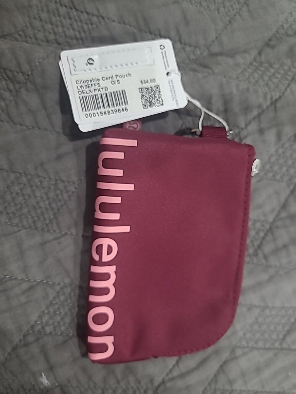 Lululemon clipable cardpouch nwt